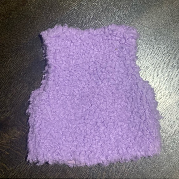 Cat & Jack Girls Lavender Fur Vest size 6/6x - Picture 2 of 5